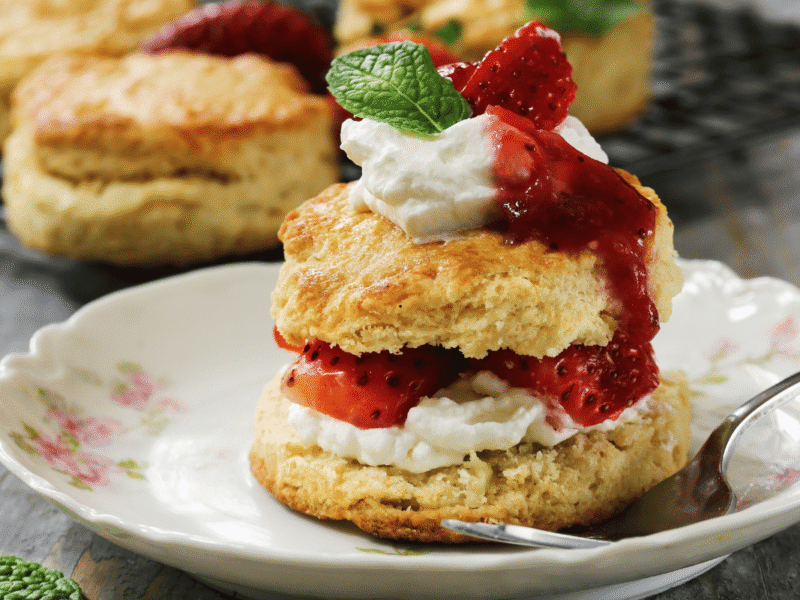 Ingredients for easy strawberry shortcake recipe