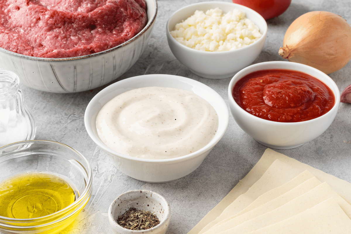 Ingredients for an easy homemade lasagna recipe for beginners
