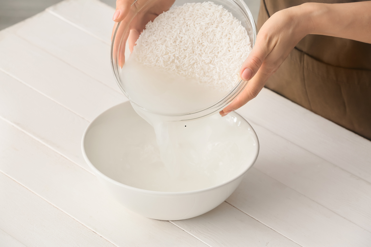 How to rinse rice before cooking to avoid mushy rice