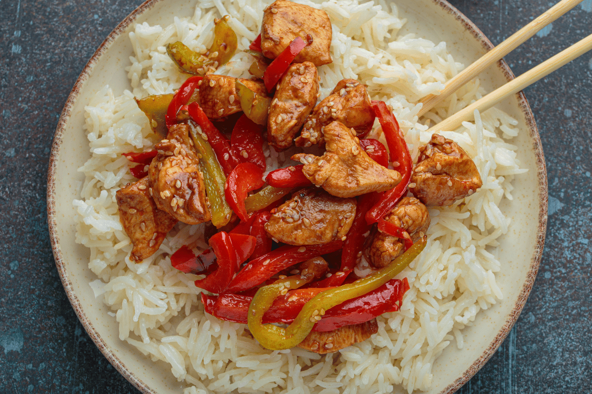 Chicken and vegetable stir-fry for healthy kid-friendly dinner recipes