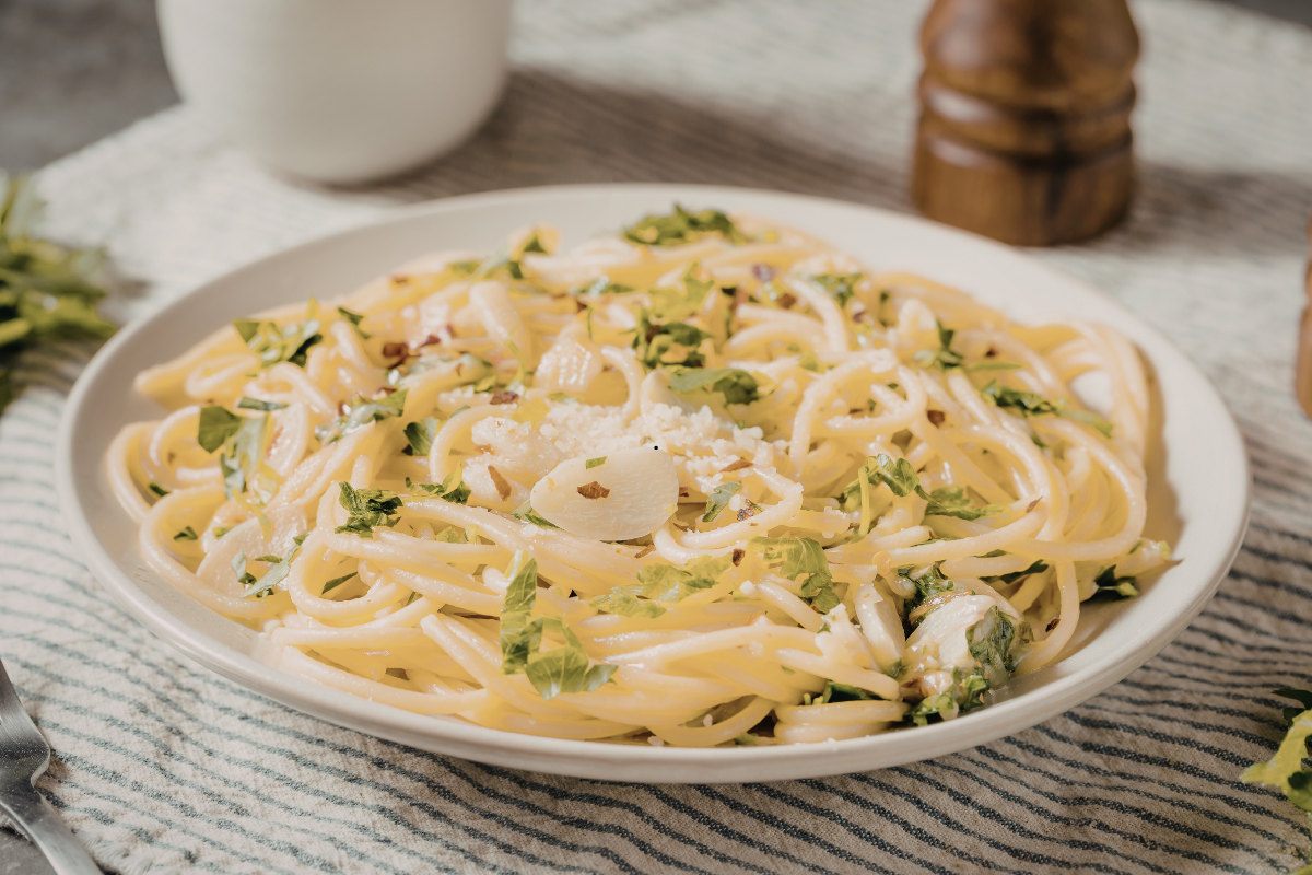 garlic butter pasta recipe for busy weeknight dinners