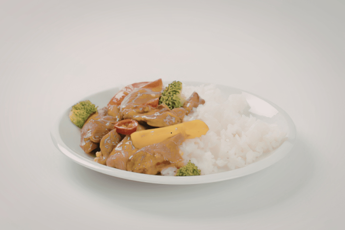 Chicken and vegetable stir-fry served with jasmine rice