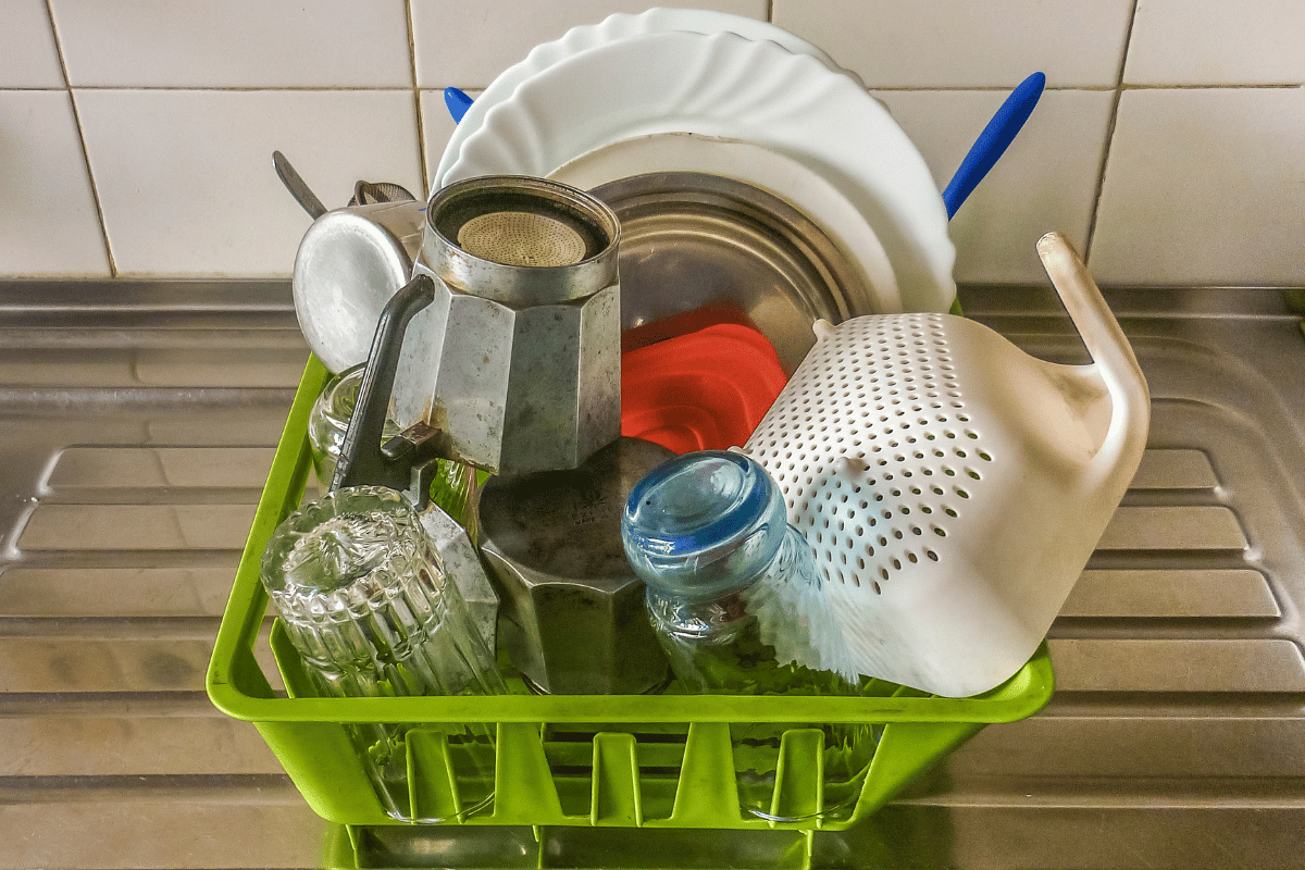 Essential kitchen tools for faster meal preparation