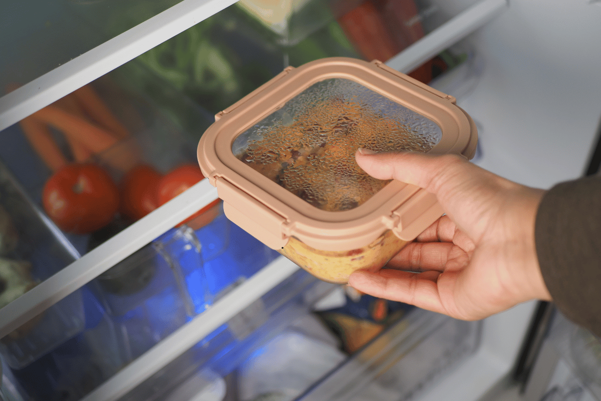 Storing Thanksgiving side dish leftovers safely